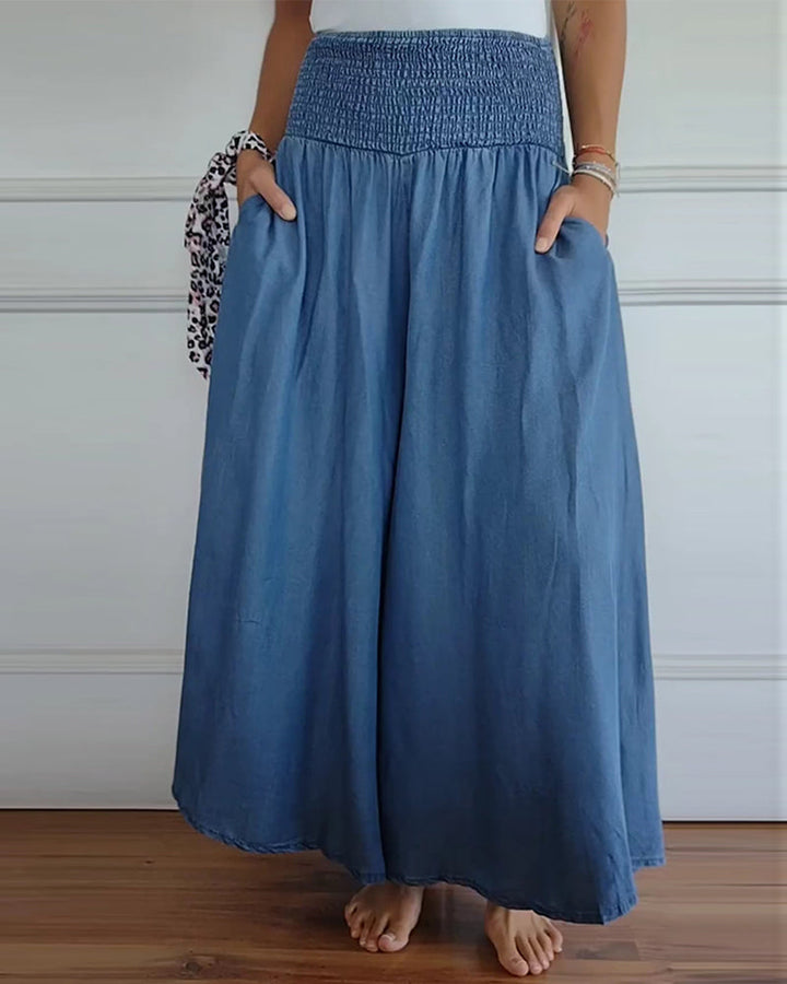 Trousers with elastic waistband